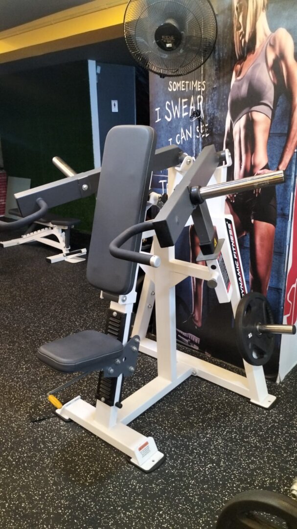 Shoulder press machine_